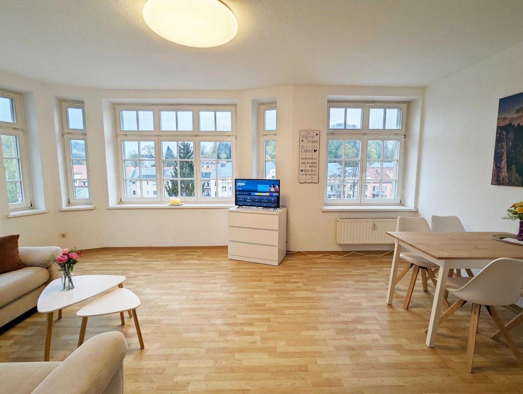 Hw3 - Urlaubsmagie - Helle, Grosse Wohnung Mit Pool 赛博尼茨 外观 照片
